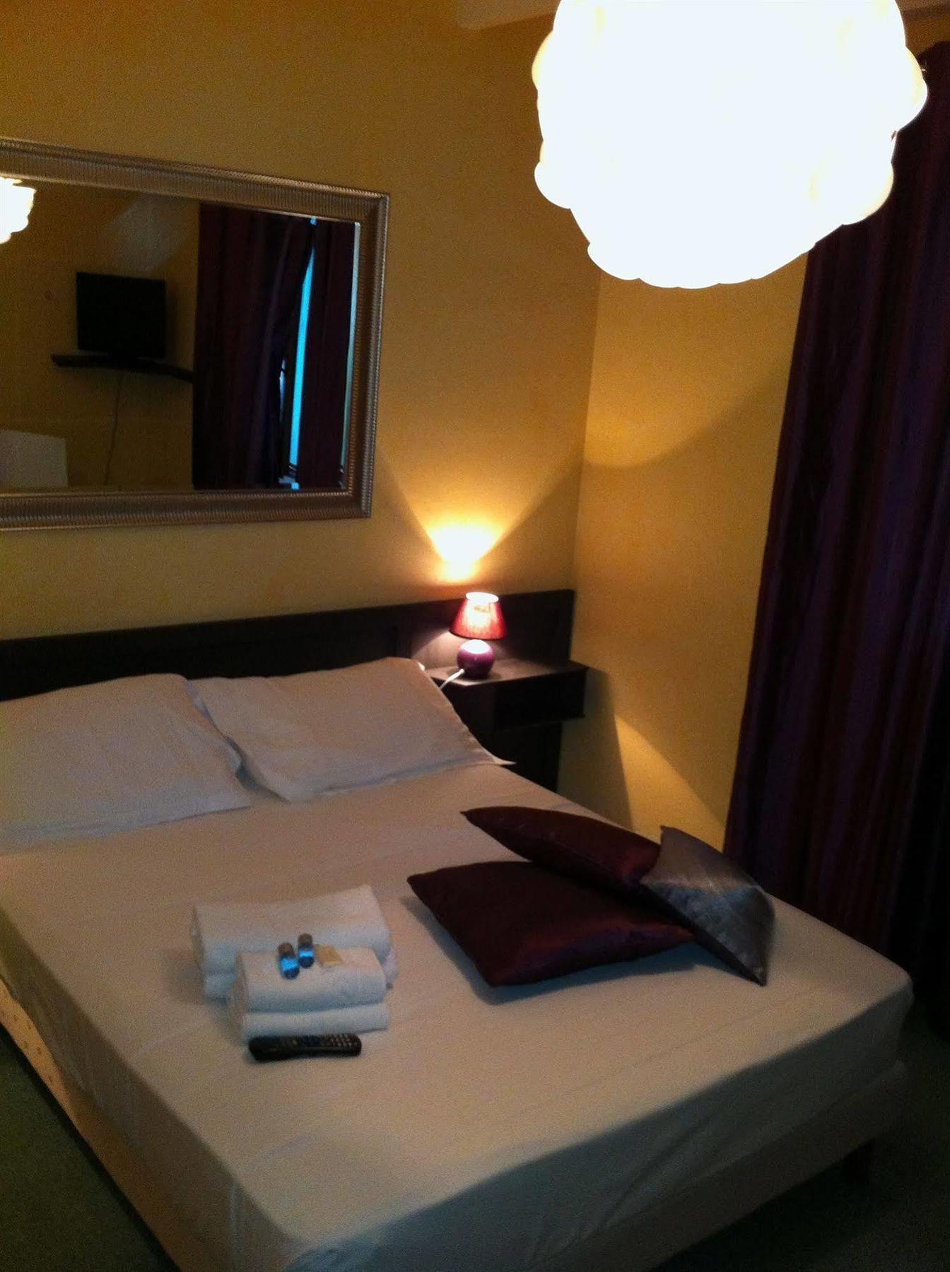 Hotel L'Eau Des Collines Marseilles Buitenkant foto